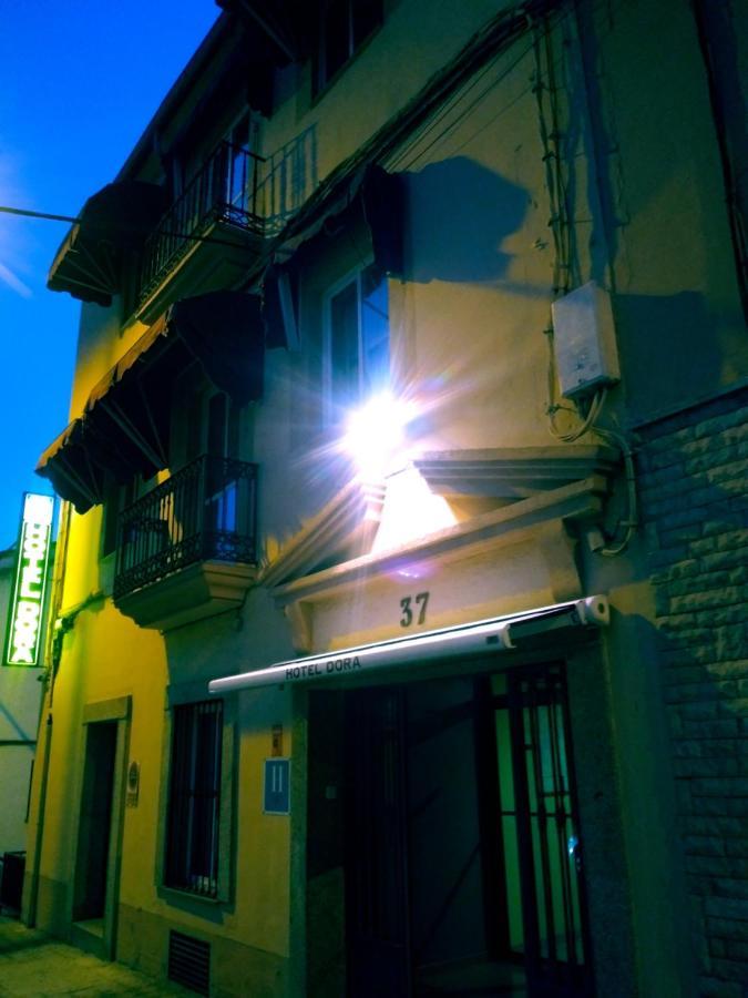 Hotel Dora Plasencia Exterior foto